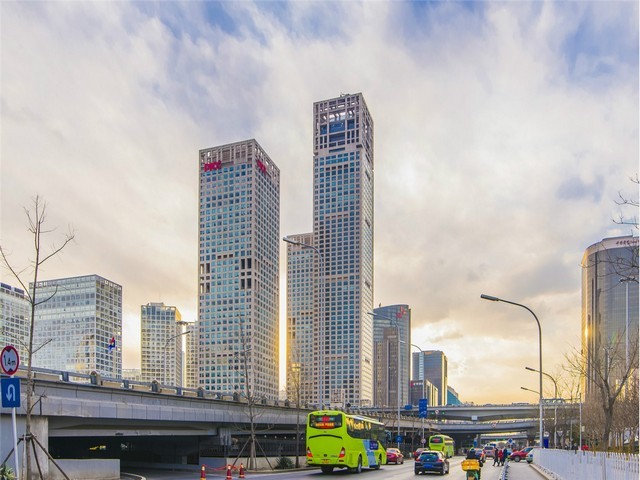 老人养老一个月多少?